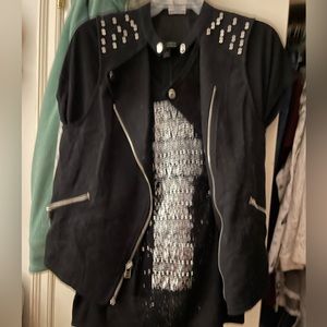 Rock and Republic black tee with silver cross and studs lower tailed bac…